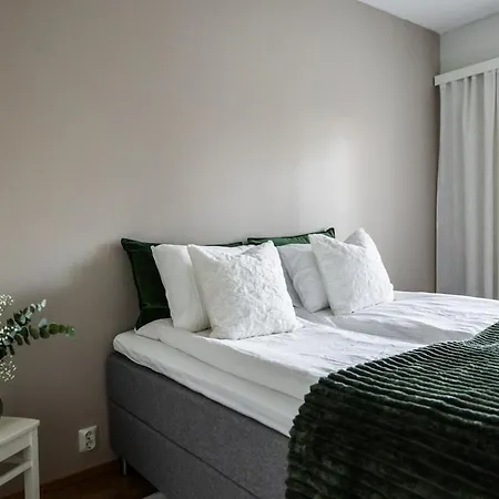 Apartment Cozy Close To Services *